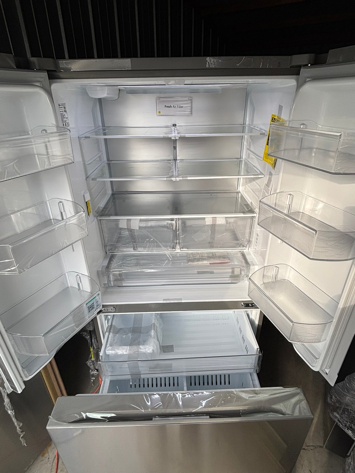 27 cu. ft. Smart Counter-Depth MAX™ French Door Refrigerator - Scratch & Dent WCA102 - LG LRFLC2716S