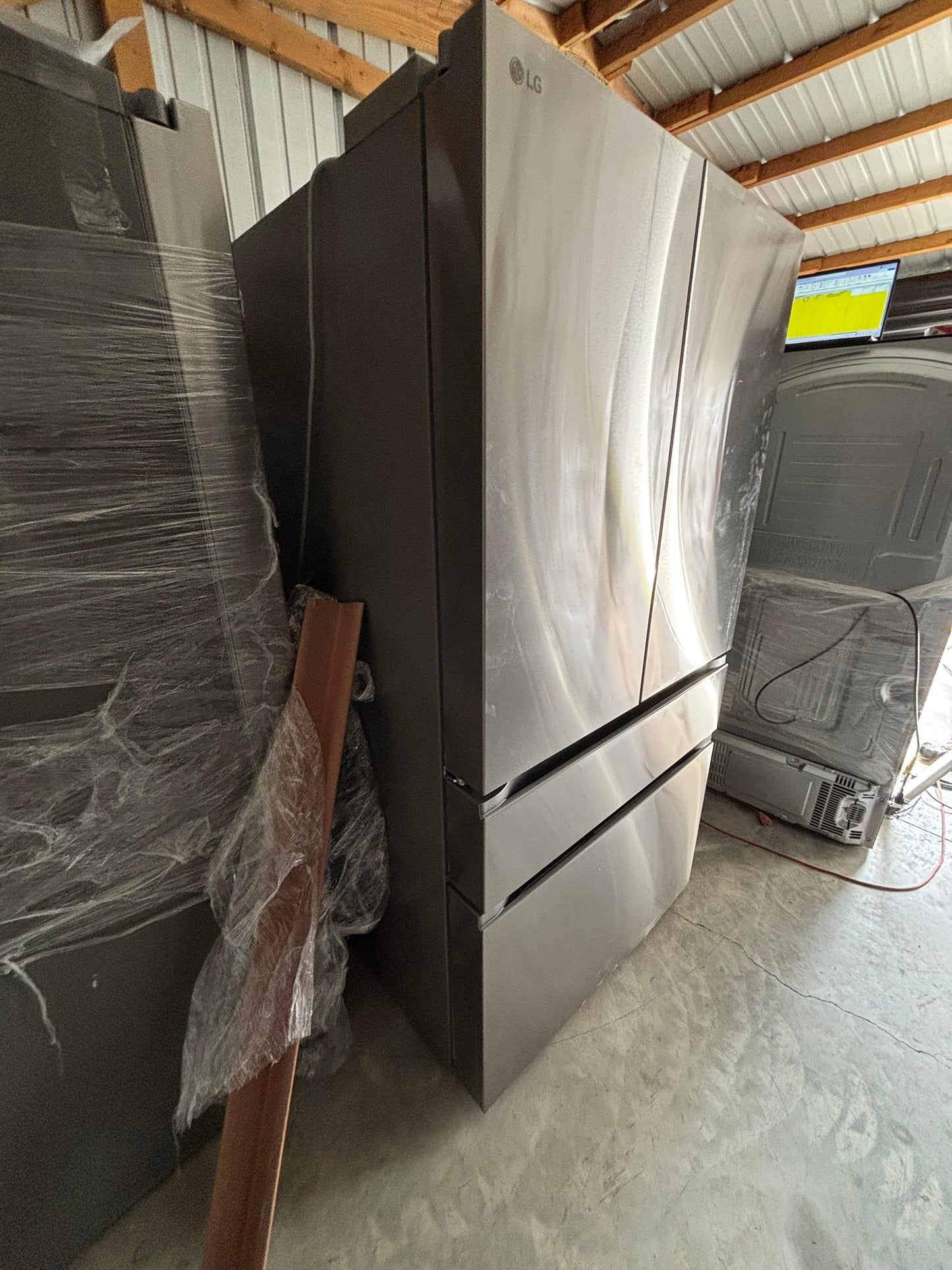 30 cu. ft. Smart Standard-Depth MAX™ 4-Door French Door Refrigerator with Full-Convert Drawer™ - Scratch & Dent WCA111 - LG LF30S8210S
