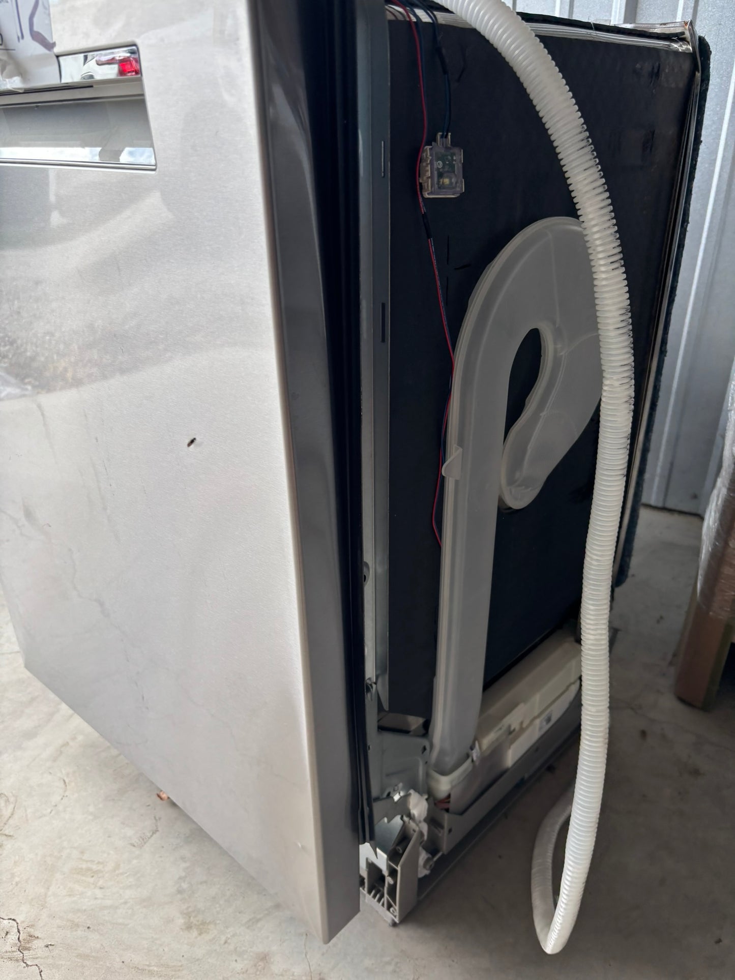 Bosch 800 Series Top Control Towel Bar Handle Dishwasher, Stainless Steel Tub, CrystalDry Technology, Ultra Quiet 42 dBa Scratch & Dent WCA223 - SHX78CC5UC