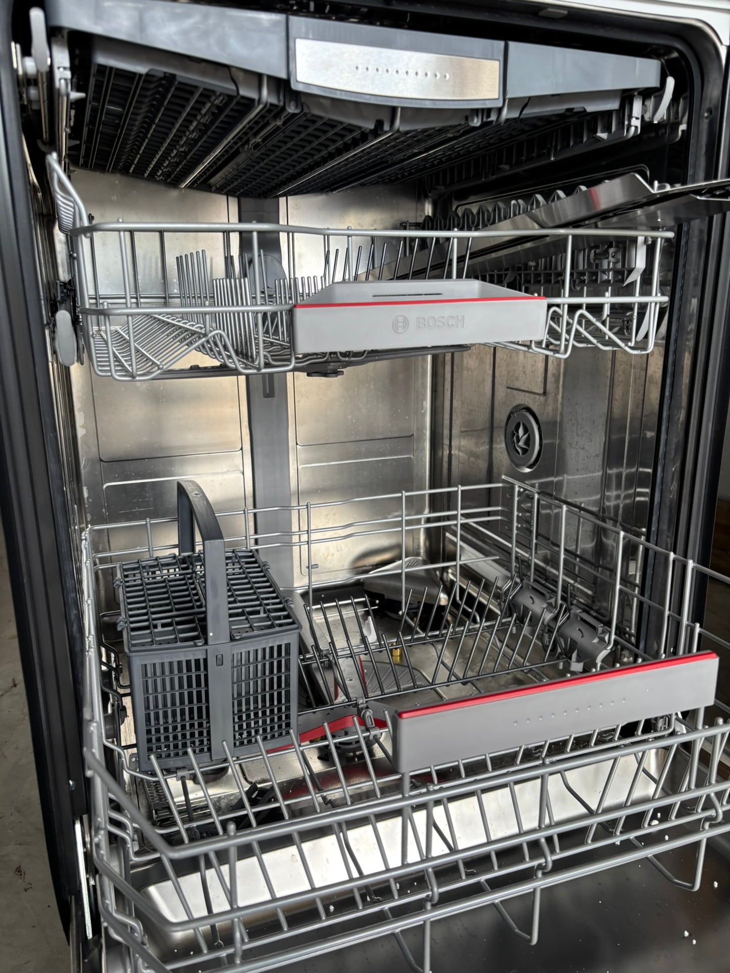 Bosch 800 Series Top Control Towel Bar Handle Dishwasher, Stainless Steel Tub, CrystalDry Technology, Ultra Quiet 42 dBa Scratch & Dent WCA232 - SHX78CC5UC