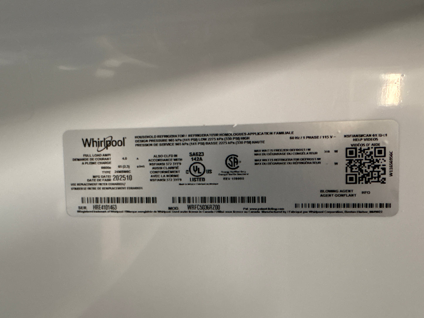 Whirlpool - 23 Cu. Ft. French Door Counter-Depth Refrigerator with In-Door Water and Ice - Fingerprint-Resistant Stainless Finish