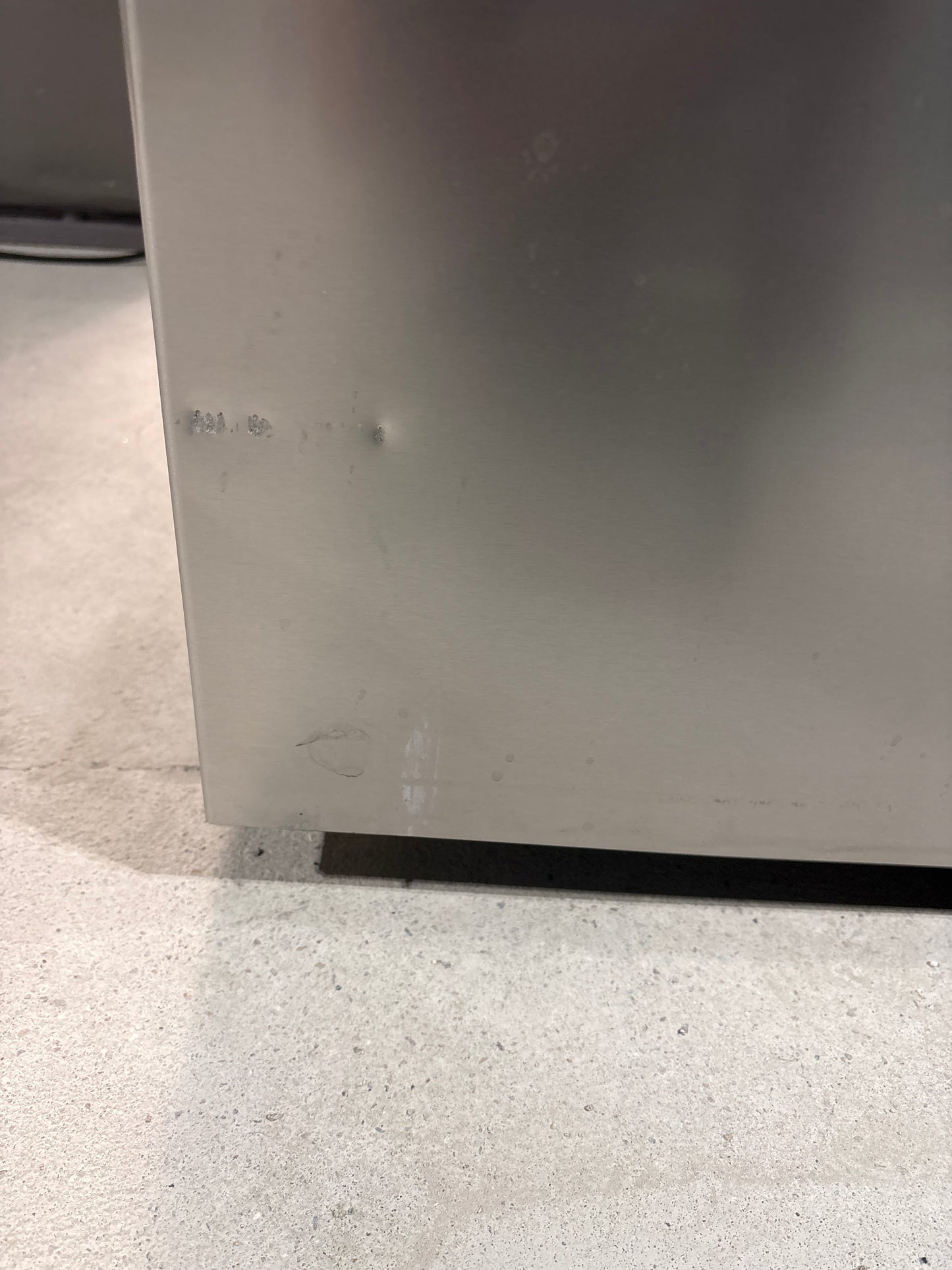 Whirlpool - 30.53-cu ft French Door Refrigerator with Ice Maker (Fingerprint Resistant Stainless Finish)