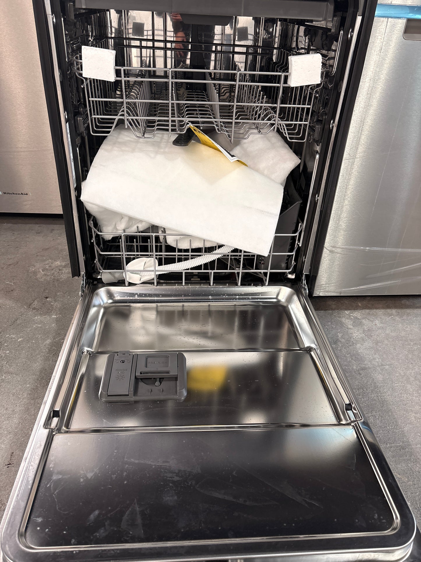 Whirlpool - 24 in. Built-In Tall Tub Dishwasher in Fingerprint Resistant Stainless Steel with Washing 3rd Rack, 41 DBA