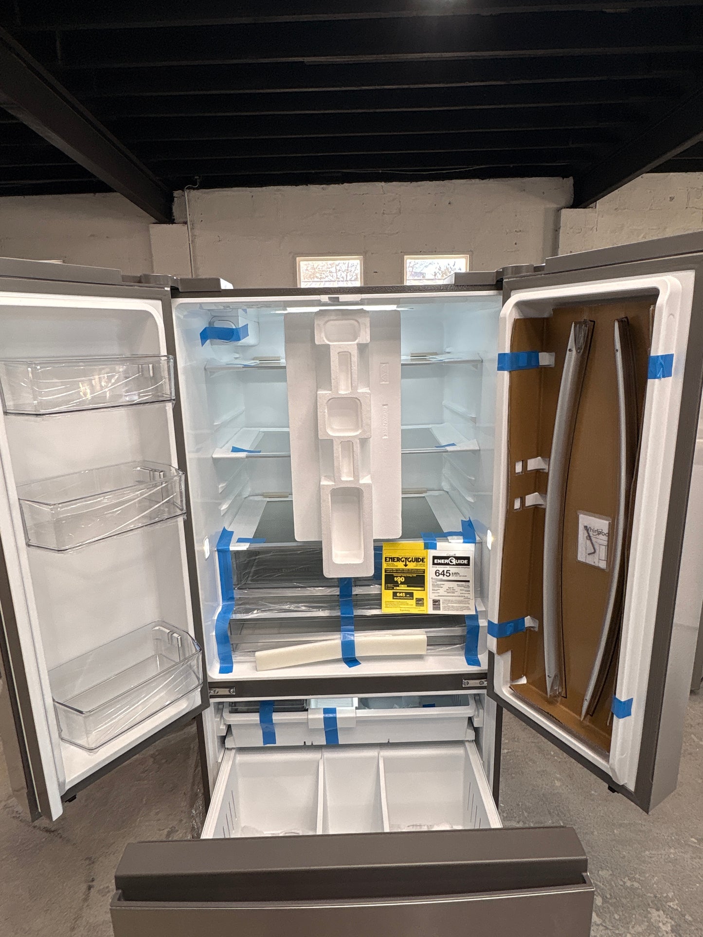 Whirlpool - 30.53-cu ft French Door Refrigerator with Ice Maker (Fingerprint Resistant Stainless Finish)