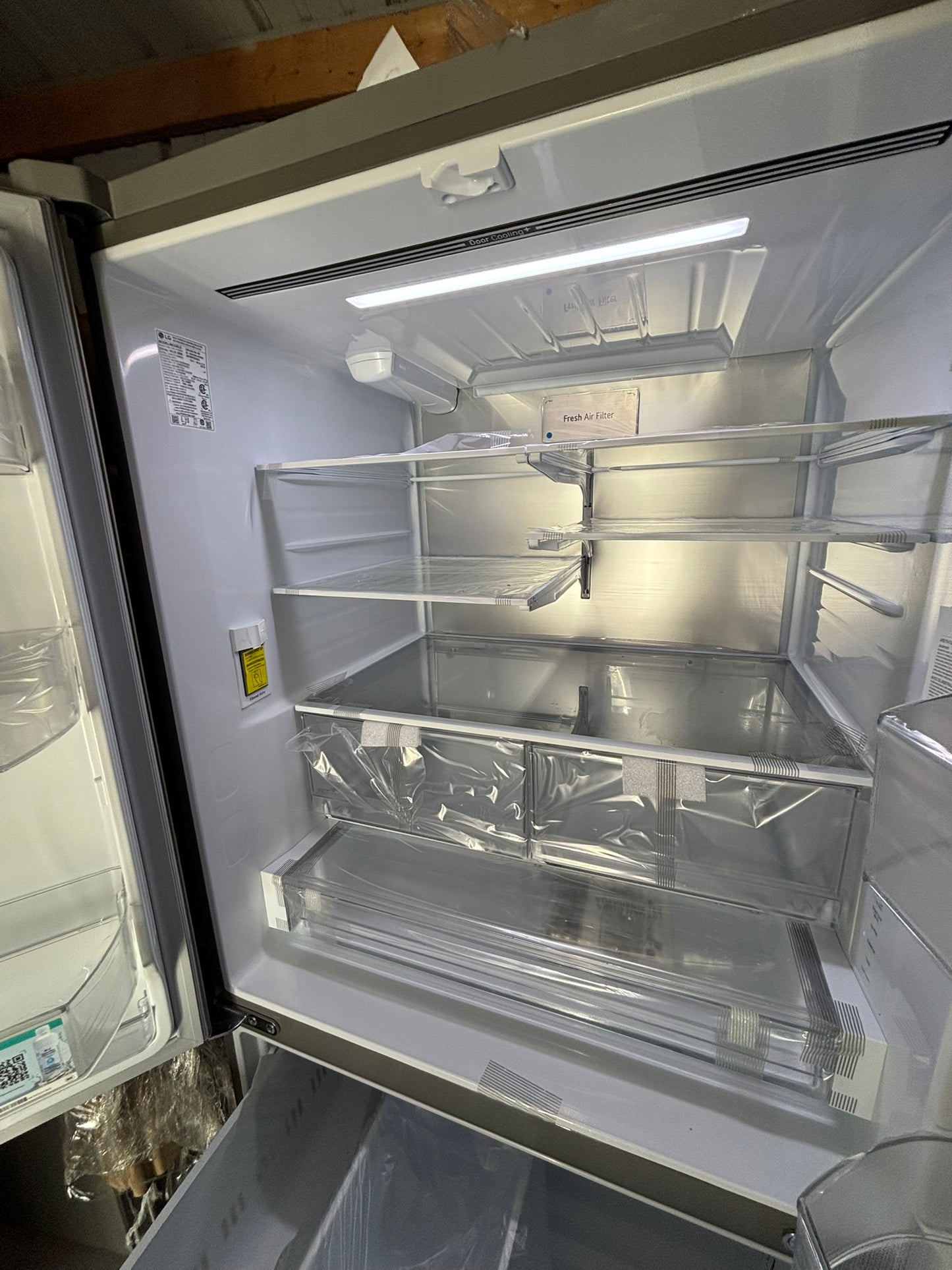 32 cu. ft. Smart Standard-Depth MAX™ French Door Refrigerator - Scratch & Dent WCA112 - LG LRFLS3216S