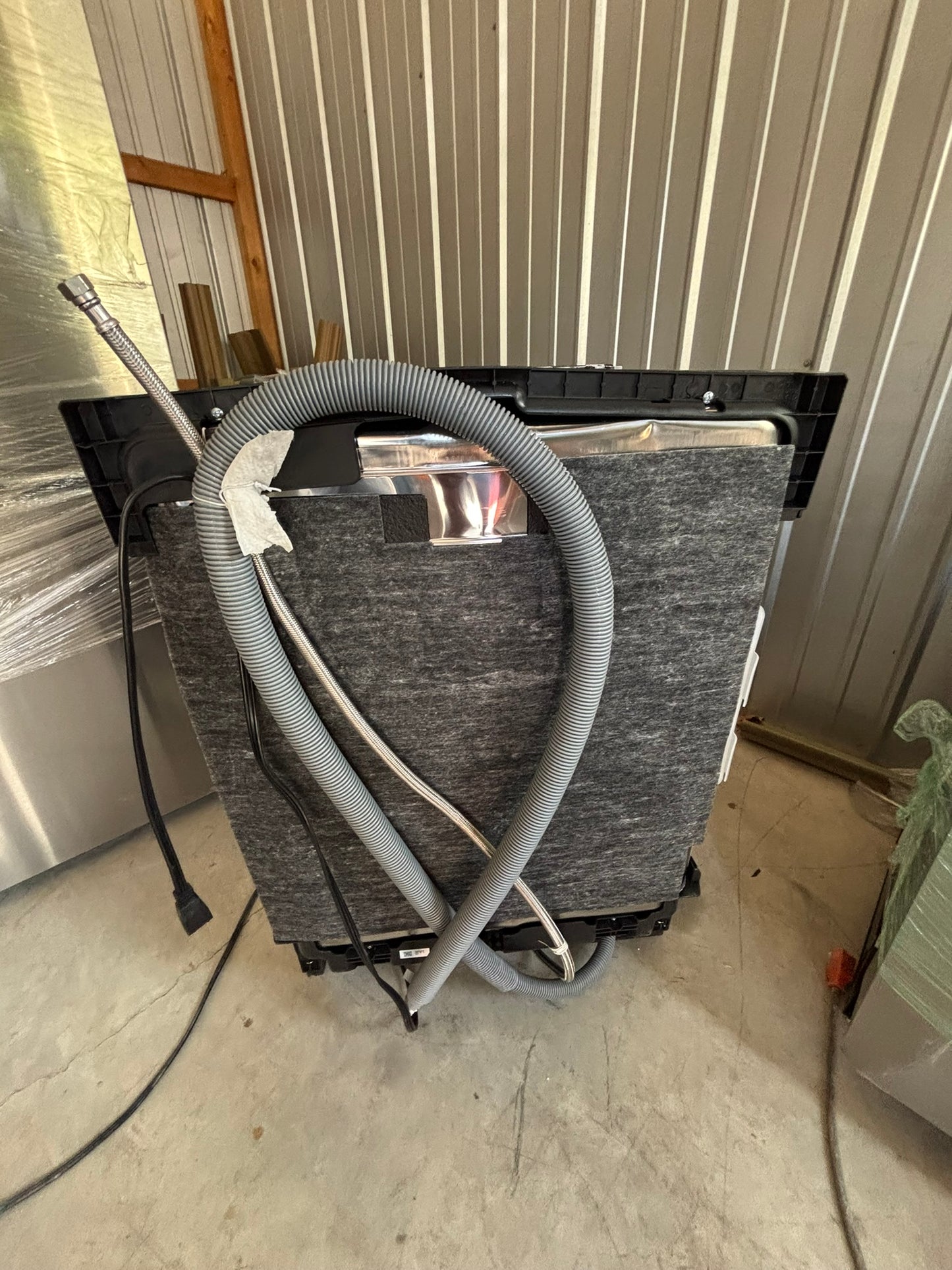 Front Control Dishwasher with LoDecibel Operation and Dynamic Dry™ - Scratch & Dent WCA119 - LG LDFC2423B