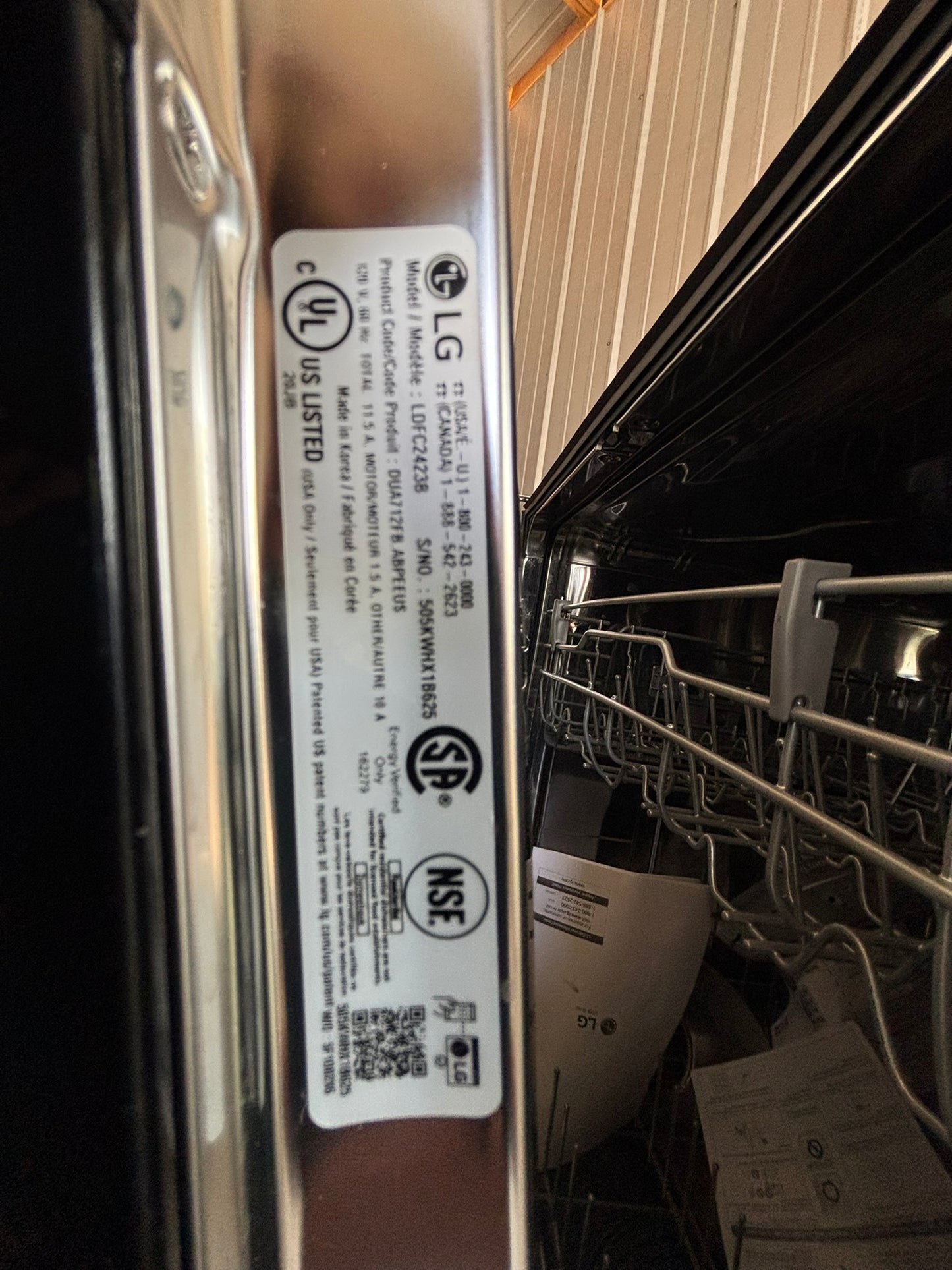 Front Control Dishwasher with LoDecibel Operation and Dynamic Dry™ - Scratch & Dent WCA119 - LG LDFC2423B