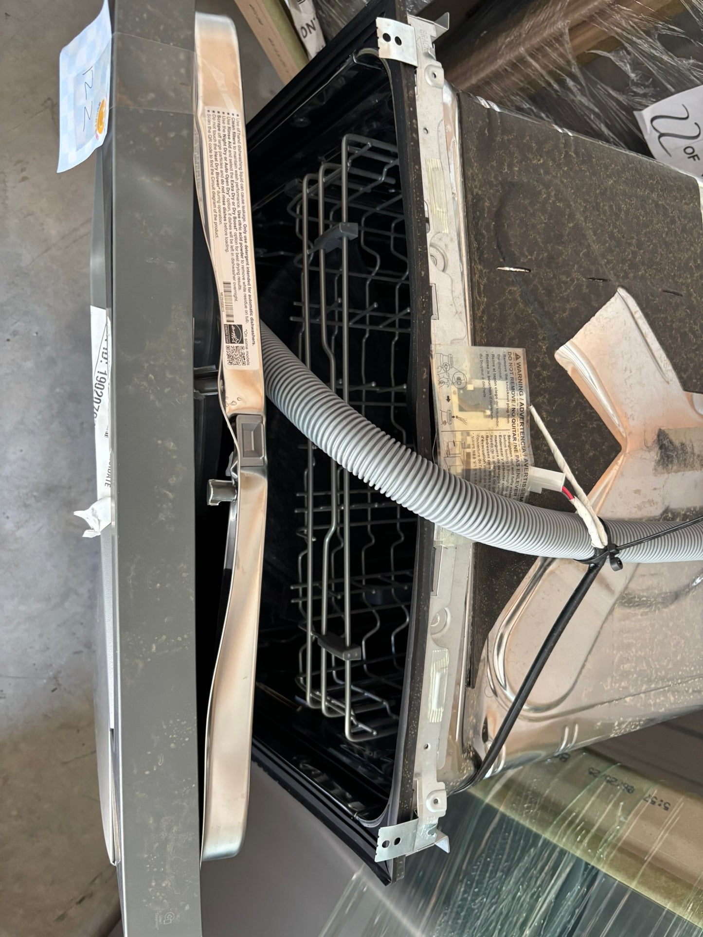 Front Control Dishwasher with LoDecibel Operation and Dynamic Dry™ - Scratch & Dent WCA122 - LG LDFC2423V