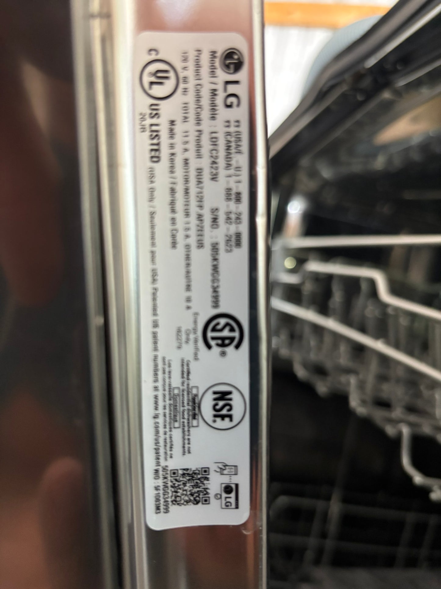 Front Control Dishwasher with LoDecibel Operation and Dynamic Dry™ - Scratch & Dent WCA122 - LG LDFC2423V