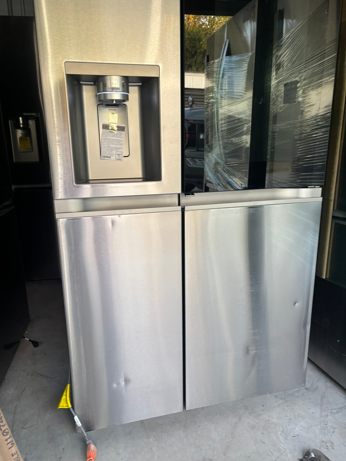 27 cu. ft. Smart Side-By-Side InstaView® Door-in-Door® Refrigerator with Craft Ice™ - Scratch & Dent WCA133 - LG LRSVS2706S