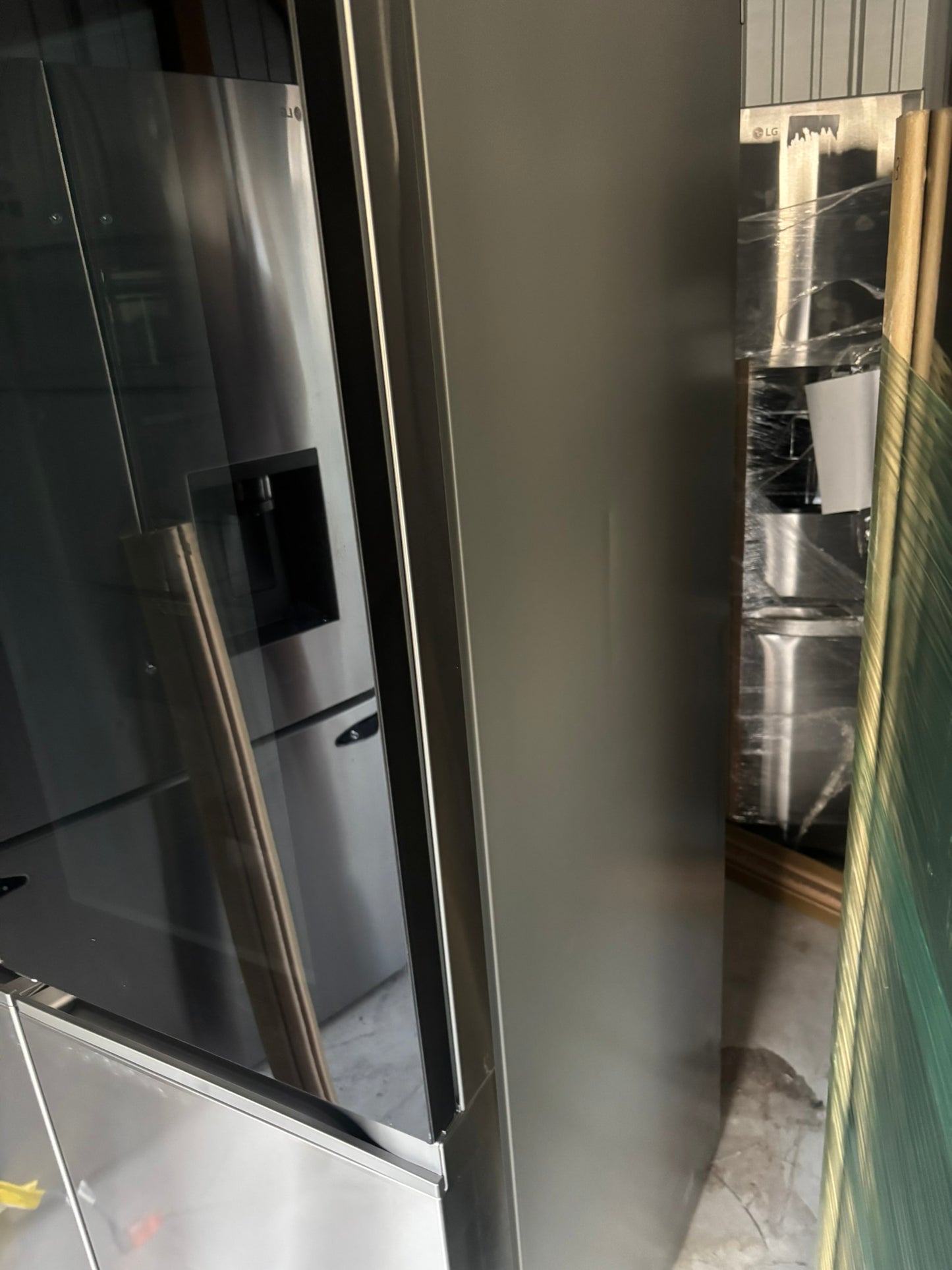 27 cu. ft. Smart Side-By-Side InstaView® Door-in-Door® Refrigerator with Craft Ice™ - Scratch & Dent WCA133 - LG LRSVS2706S