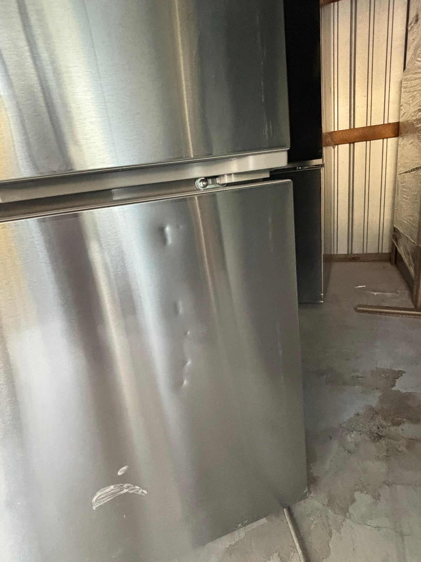 21 cu. ft. 3-Door French Door, Counter-Depth MAX™ Refrigerator - Scratch & Dent WCA135 - LG LF21G6200S