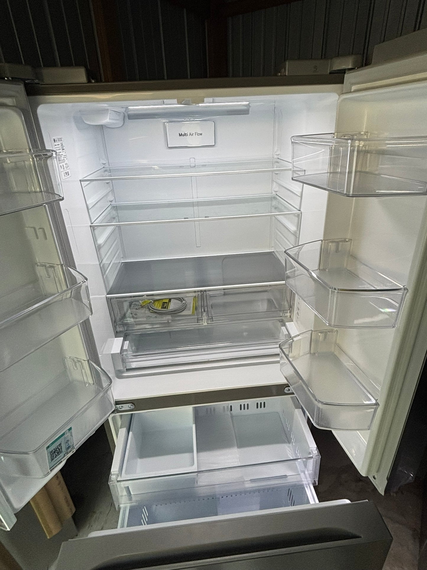 21 cu. ft. 3-Door French Door, Counter-Depth MAX™ Refrigerator - Scratch & Dent WCA135 - LG LF21G6200S