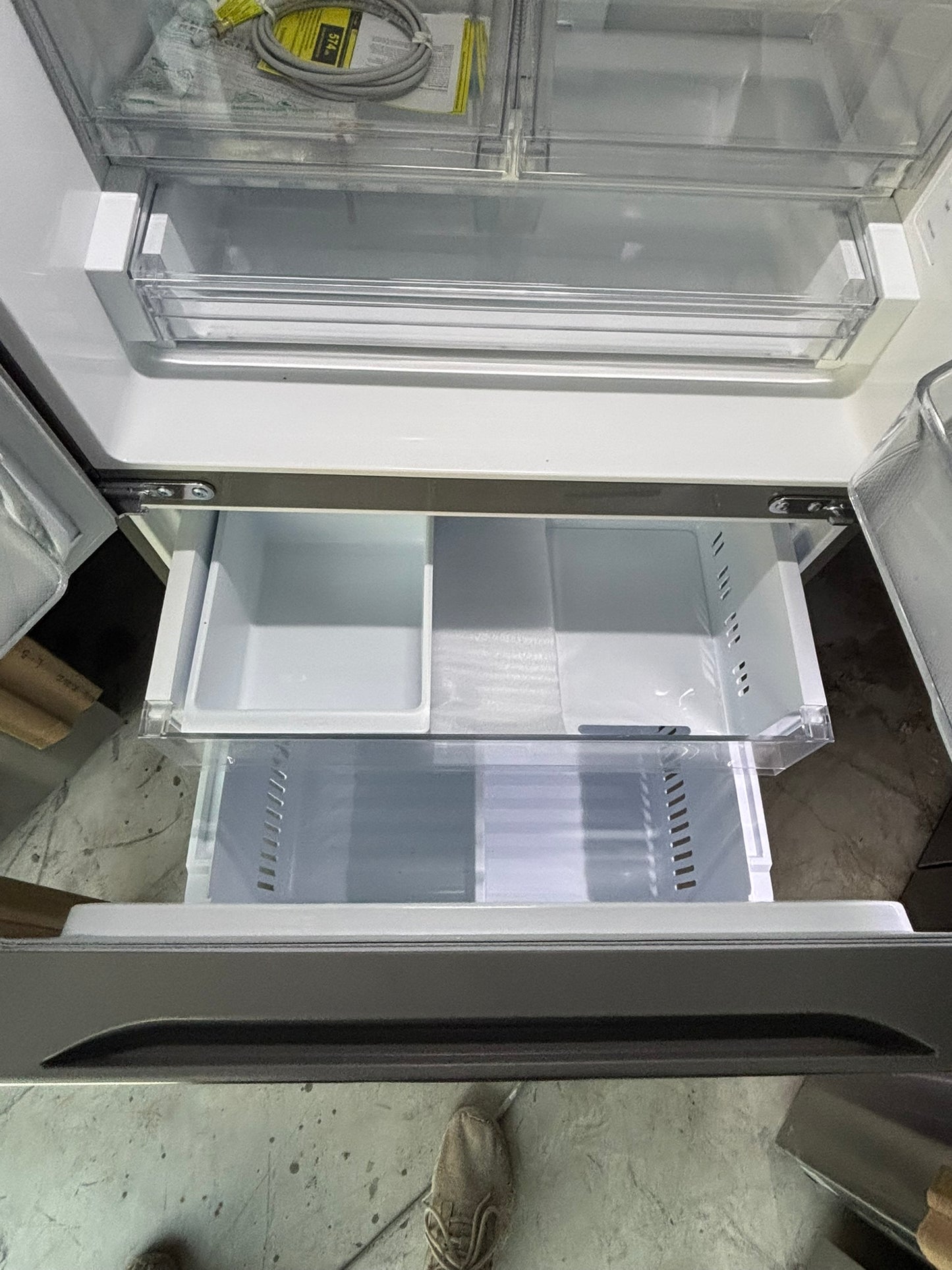 21 cu. ft. 3-Door French Door, Counter-Depth MAX™ Refrigerator - Scratch & Dent WCA135 - LG LF21G6200S