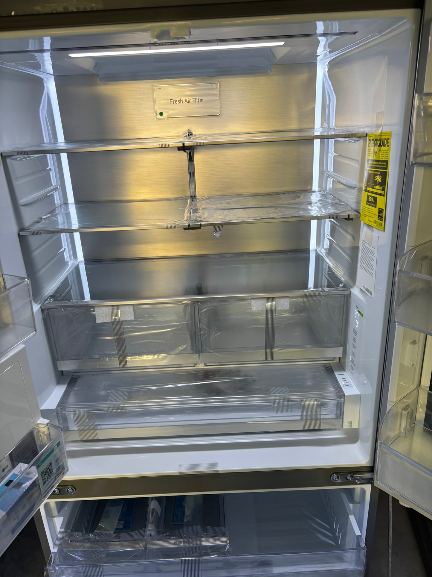 26 cu. ft. Smart Counter-Depth MAX™ French Door Refrigerator with Four Types of Ice - Scratch & Dent WCA136- LG LRYXC2606S