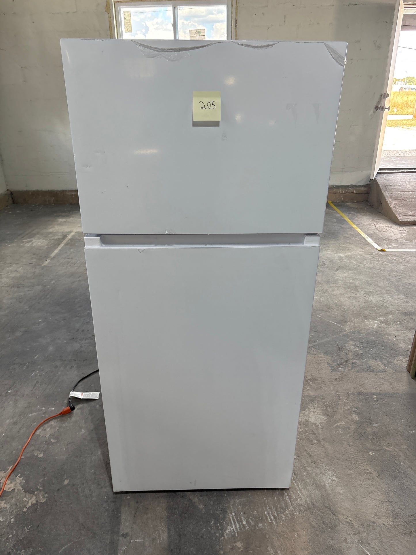 Mora 18 cu. ft. Top Freezer Refrigerator Scratch & Dent WCA205 - MRT180N6AWD