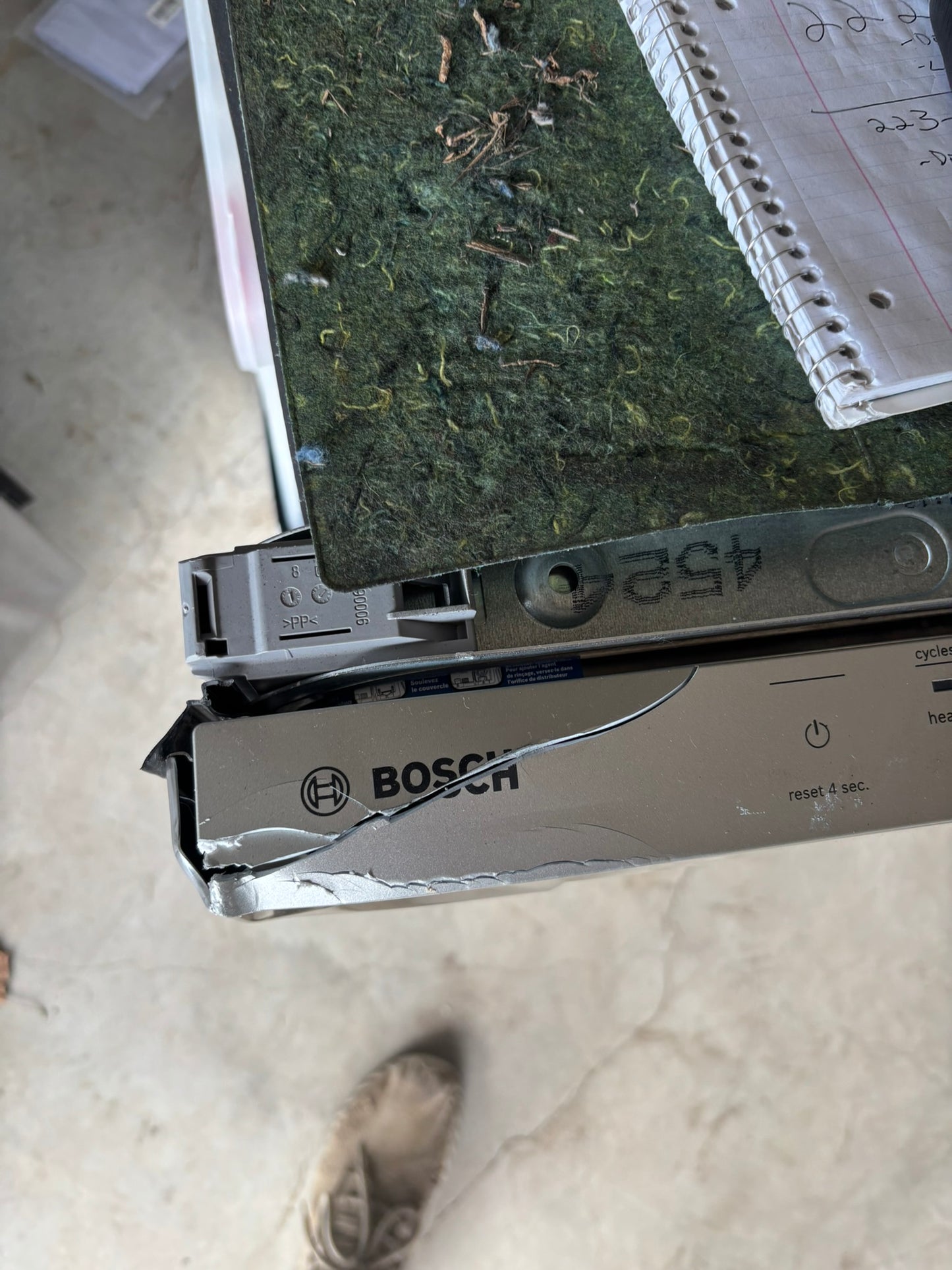 Bosch 800 Series Top Control Towel Bar Handle Dishwasher, Stainless Steel Tub, CrystalDry Technology, Ultra Quiet 42 dBa Scratch & Dent WCA223 - SHX78CC5UC