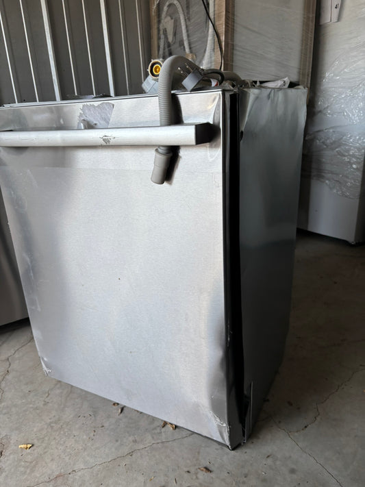 Bosch 500 Series Top Control Pocket Handle Dishwasher, Stainless Steel Tub, PureDry Technology, Ultra Quiet 44 dBa Scratch & Dent WCA225 - SHP65CC5UC