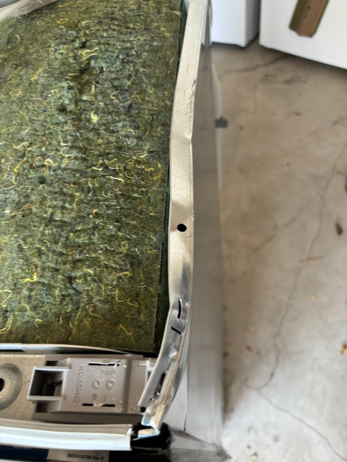 Bosch 500 Series Top Control Pocket Handle Dishwasher, Stainless Steel Tub, PureDry Technology, Ultra Quiet 44 dBa Scratch & Dent WCA225 - SHP65CC5UC