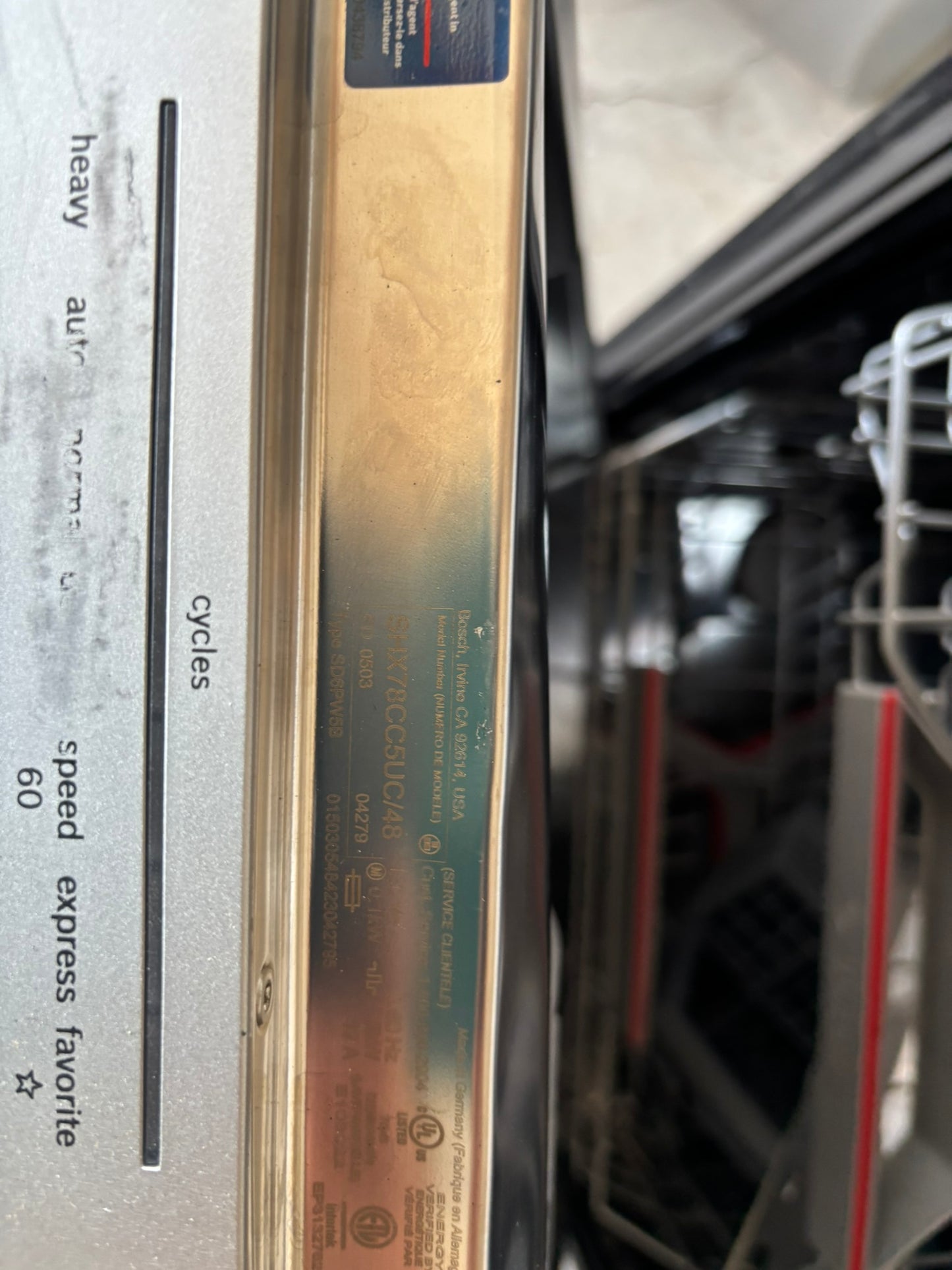 Bosch 500 Series Top Control Pocket Handle Dishwasher, Stainless Steel Tub, PureDry Technology, Ultra Quiet 44 dBa Scratch & Dent WCA225 - SHP65CC5UC