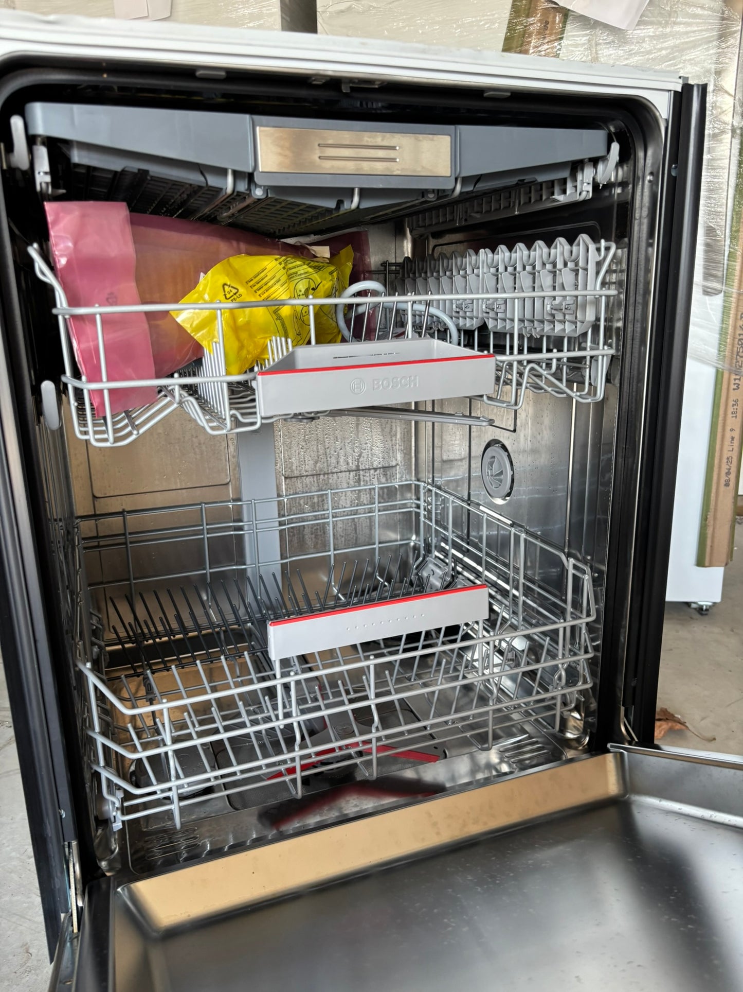 Bosch 800 Series Top Control Towel Bar Handle Dishwasher, Stainless Steel Tub, CrystalDry Technology, Ultra Quiet 42 dBa Scratch & Dent WCA227 - SHX78CC5UC