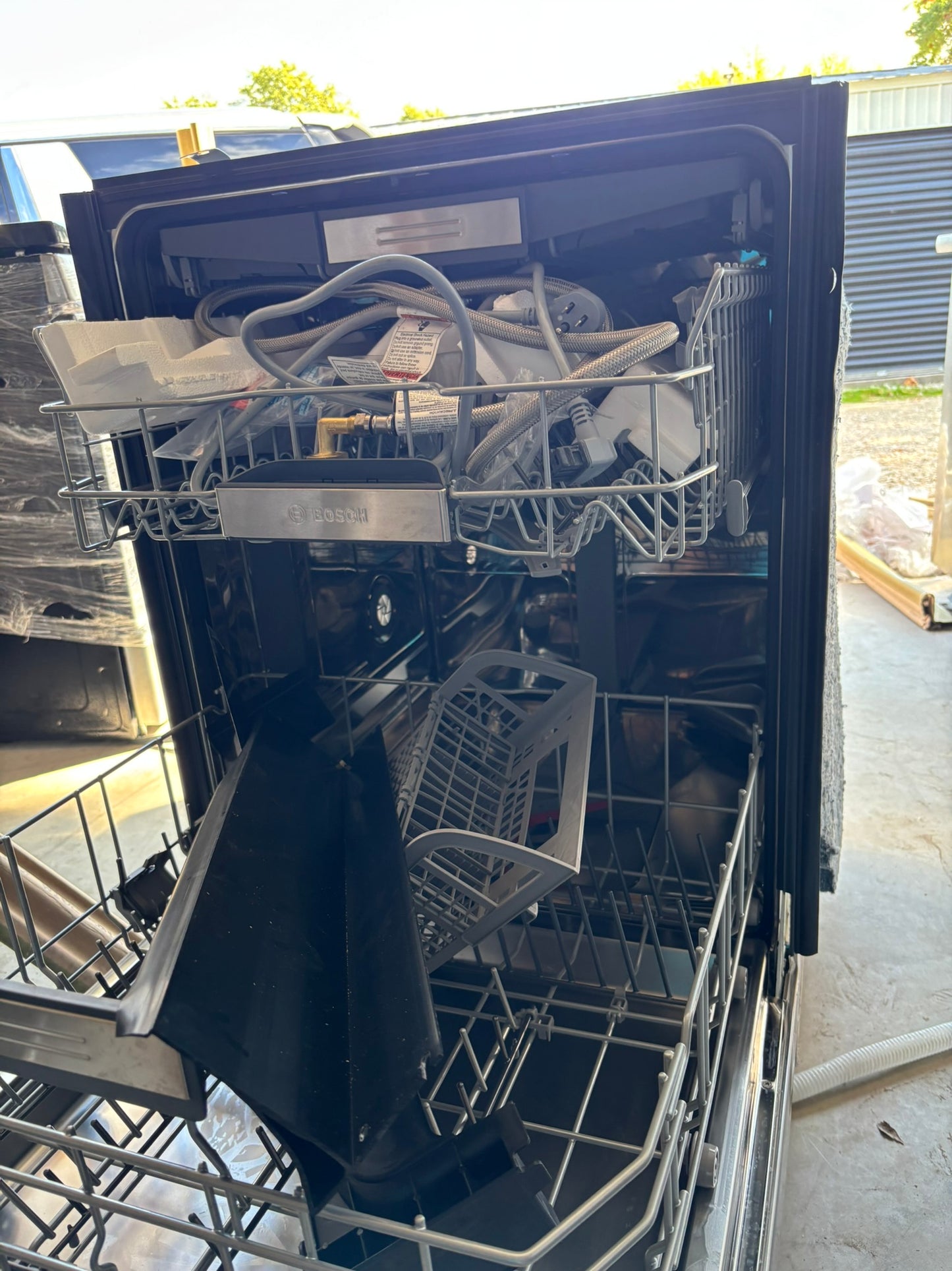 Bosch Benchmark® Dishwasher 24'' Stainless Steel Anti-fingerprint - Scratch & Dent WCA228 SHP9PCM5N