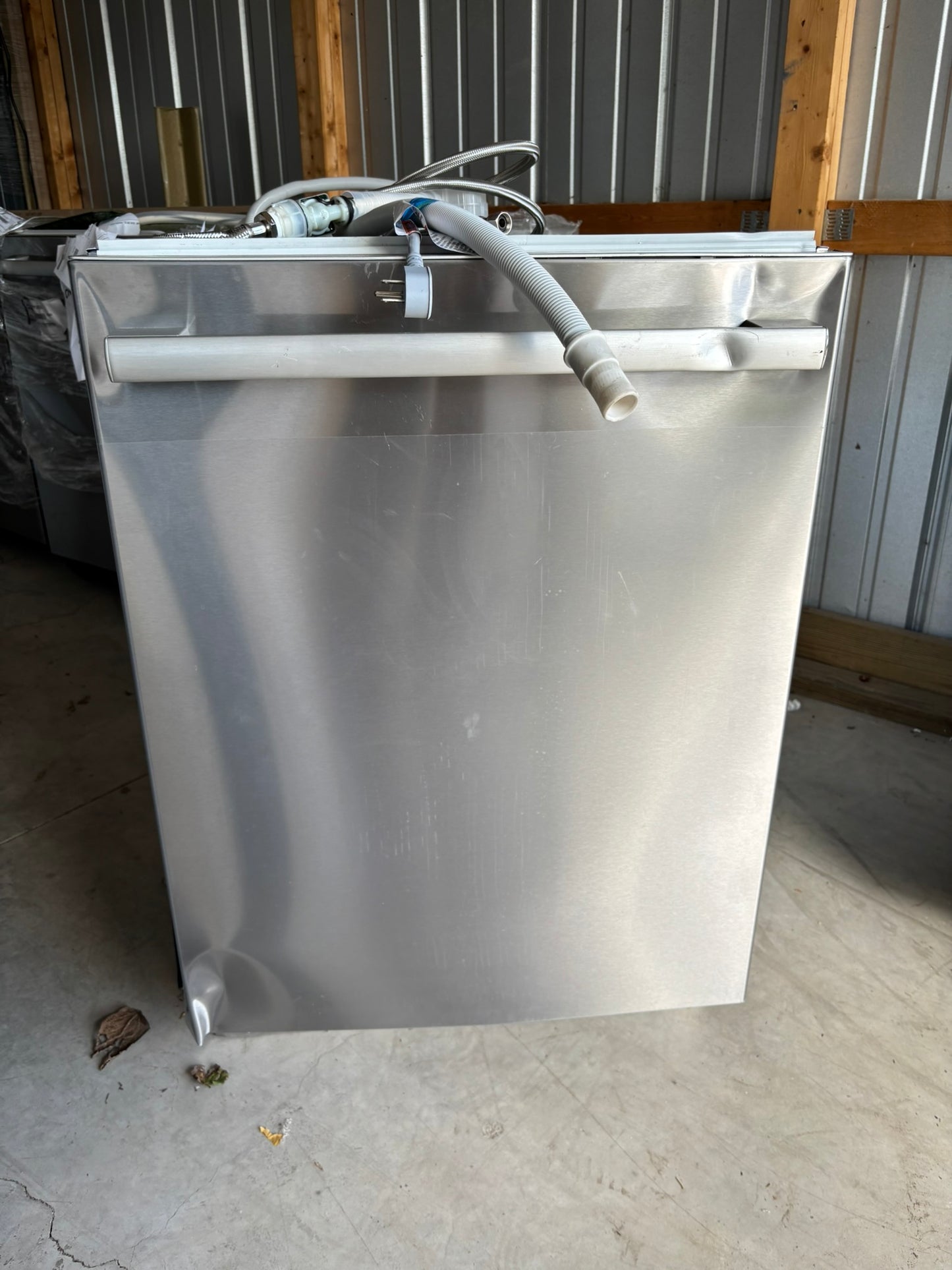 Bosch 800 Series Top Control Towel Bar Handle Dishwasher, Stainless Steel Tub, CrystalDry Technology, Ultra Quiet 42 dBa Scratch & Dent WCA230 - SHX78CC5UC