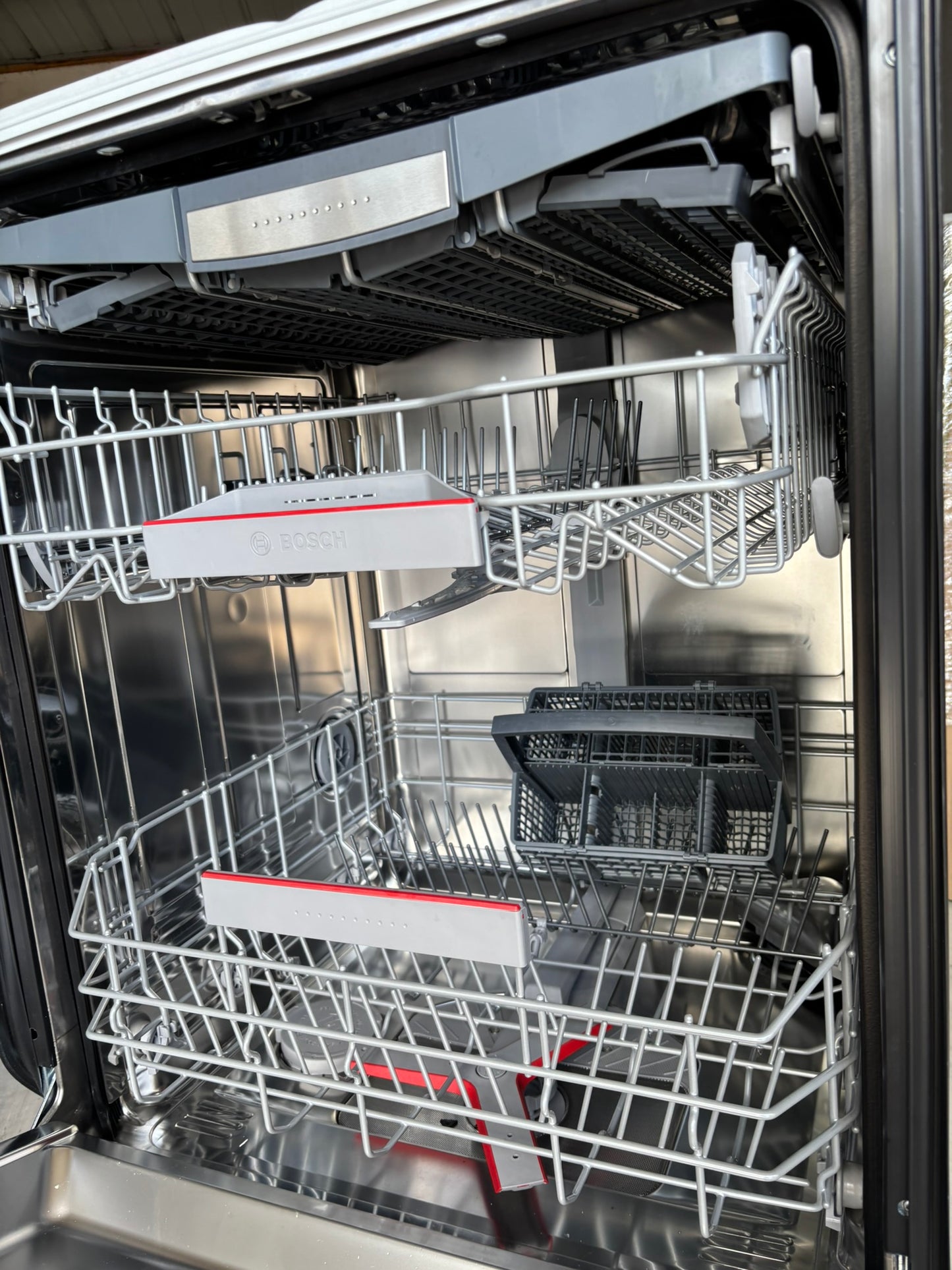 Bosch 800 Series Top Control Towel Bar Handle Dishwasher, Stainless Steel Tub, CrystalDry Technology, Ultra Quiet 42 dBa Scratch & Dent WCA230 - SHX78CC5UC
