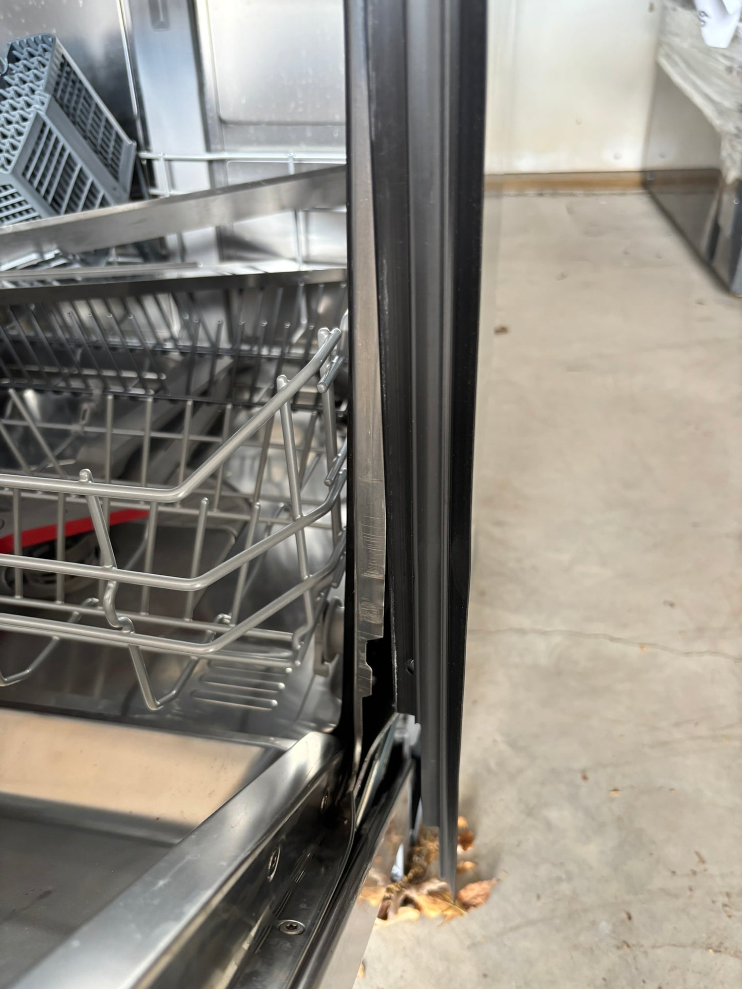 Bosch 800 Series Top Control Towel Bar Handle Dishwasher, Stainless Steel Tub, CrystalDry Technology, Ultra Quiet 42 dBa Scratch & Dent WCA233 - SHX78CC5UC