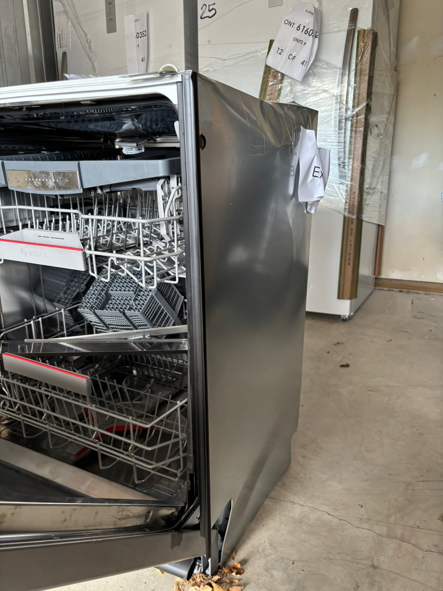 Bosch 800 Series Top Control Towel Bar Handle Dishwasher, Stainless Steel Tub, CrystalDry Technology, Ultra Quiet 42 dBa Scratch & Dent WCA233 - SHX78CC5UC