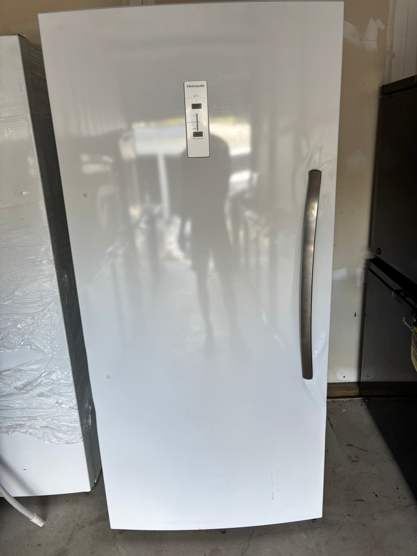 Frigidaire 20 Cu. Ft. Garage Ready Upright Freezer Scratch & Dent WCA236 - FFUE2024AW