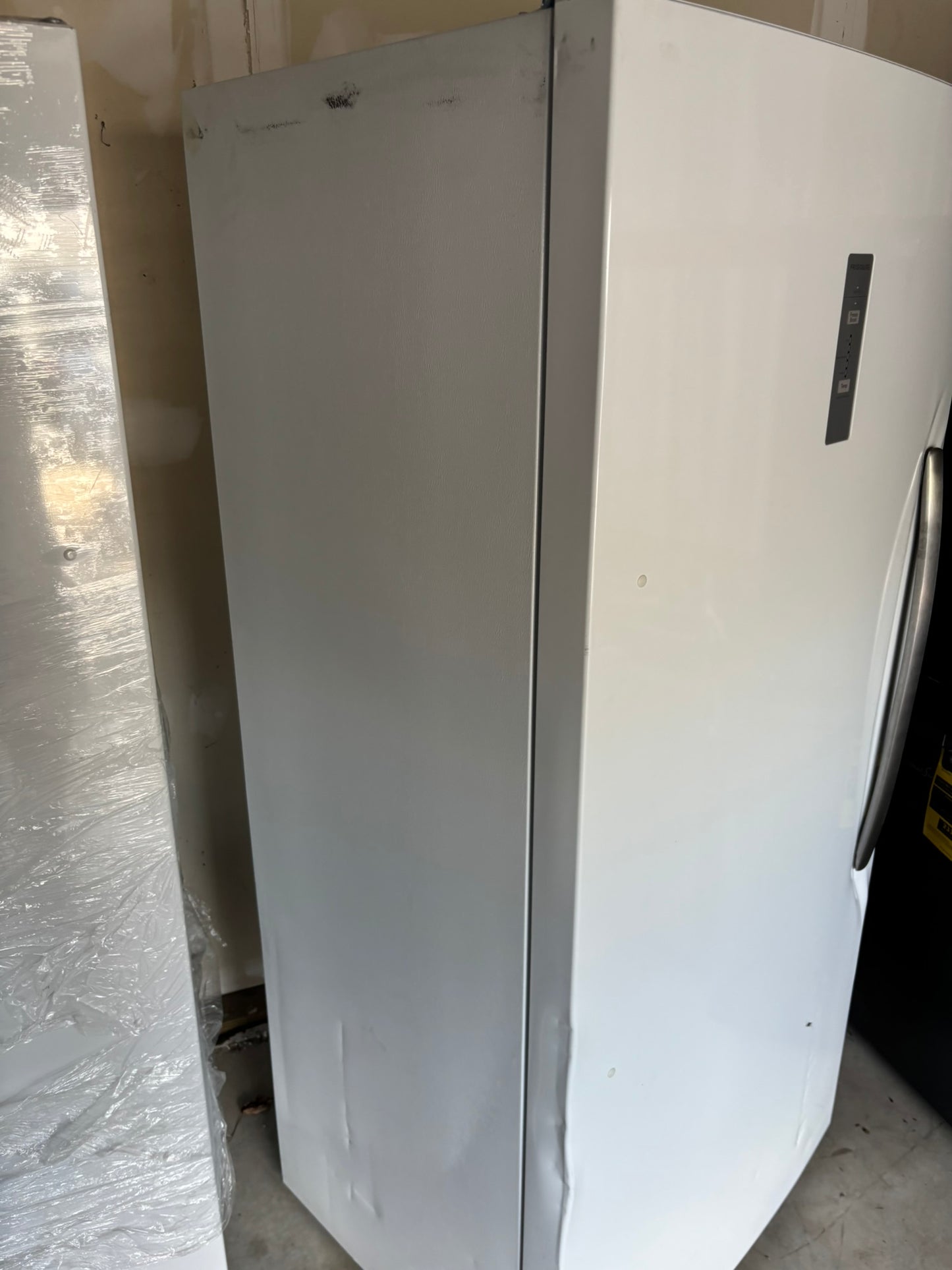 Frigidaire 20 Cu. Ft. Garage Ready Upright Freezer Scratch & Dent WCA236 - FFUE2024AW