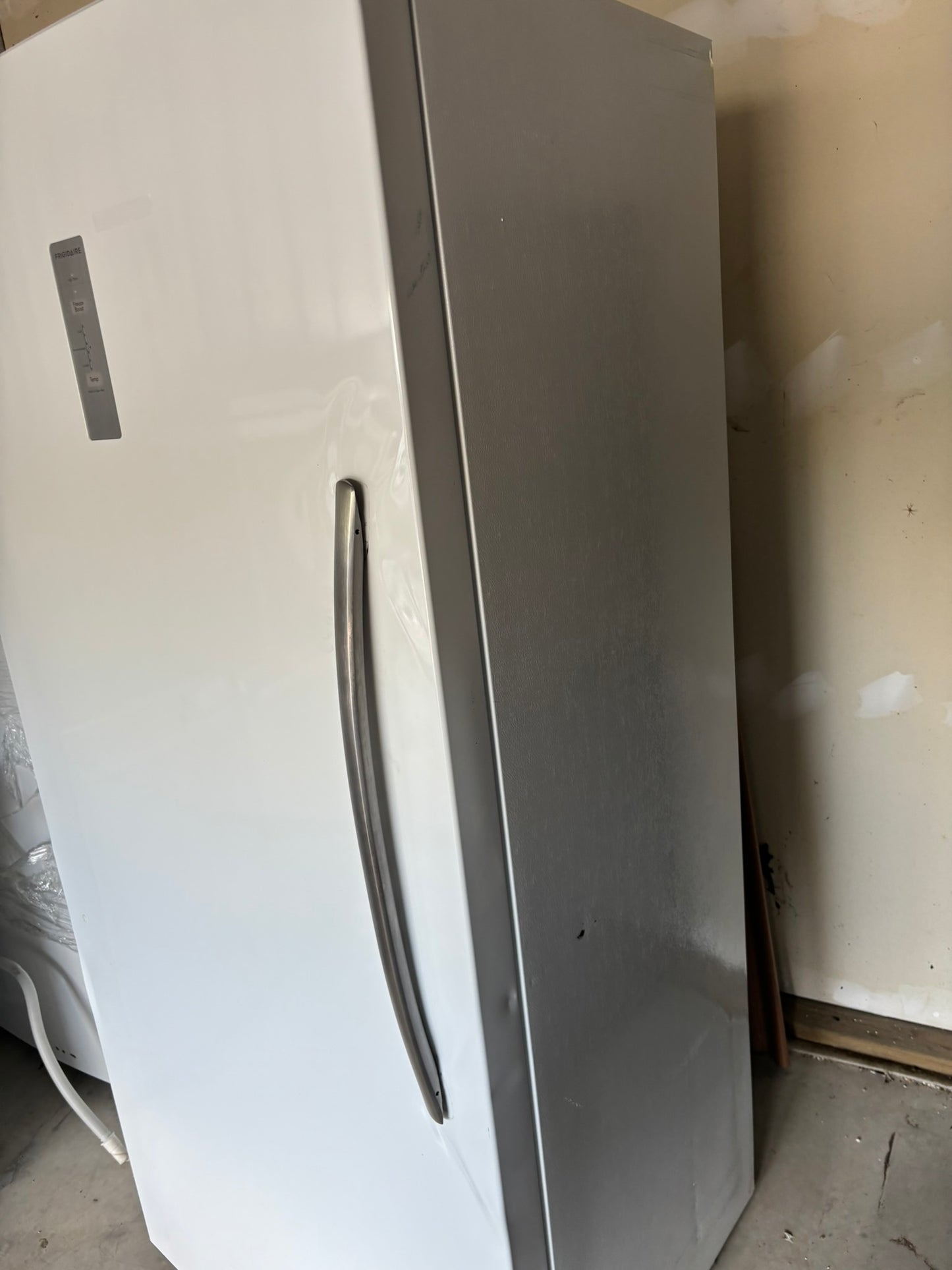 Frigidaire 20 Cu. Ft. Garage Ready Upright Freezer Scratch & Dent WCA236 - FFUE2024AW